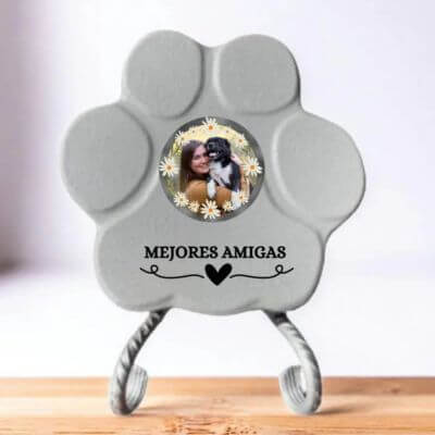 Huella de piedra personalizada pequeña gris con soporte, foto de chica y su perro, frase 'Mejores Amigas', regalo para mascotas  y amantes de los animals