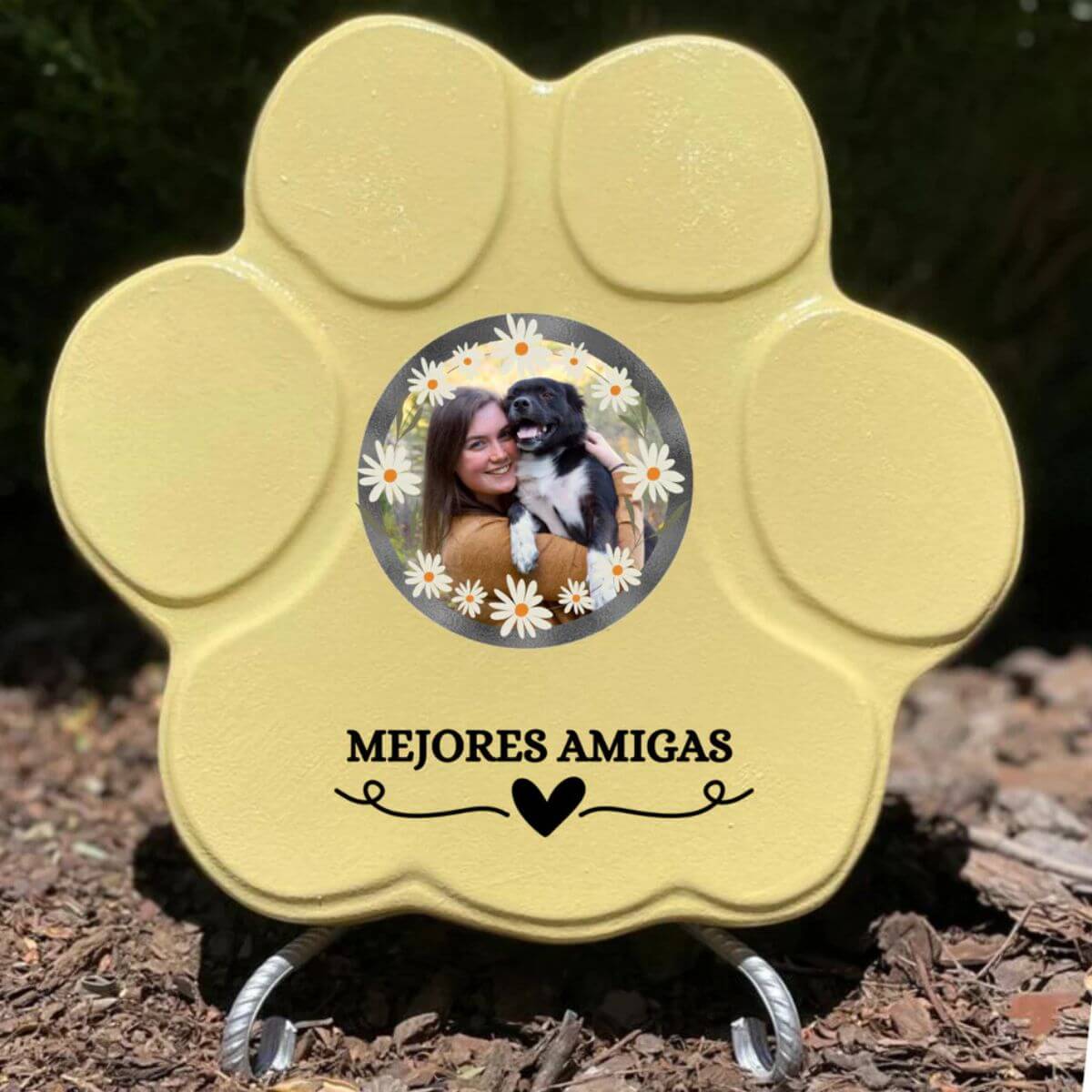 Regalo personalizado con foto de mascota, color amarillo, tamaño grande, con soporte