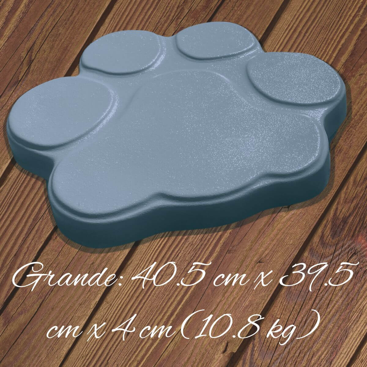 Huella de hormigón gris en vista 3D con medidas: 40.5 cm x 39.5 cm x 4 cm (10.8 kg), perfecta como paso decorativo para exteriores.