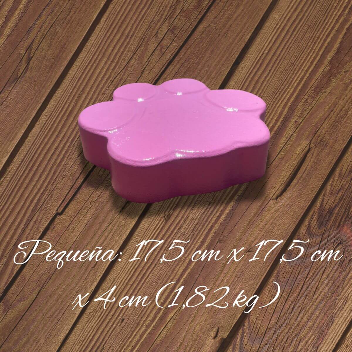 Huella de hormigón rosa en vista 3D rosa con pequena : 17.5 cm x 17.5 cm x 4 cm (1.82), perfecta como paso decorativo para exteriores.