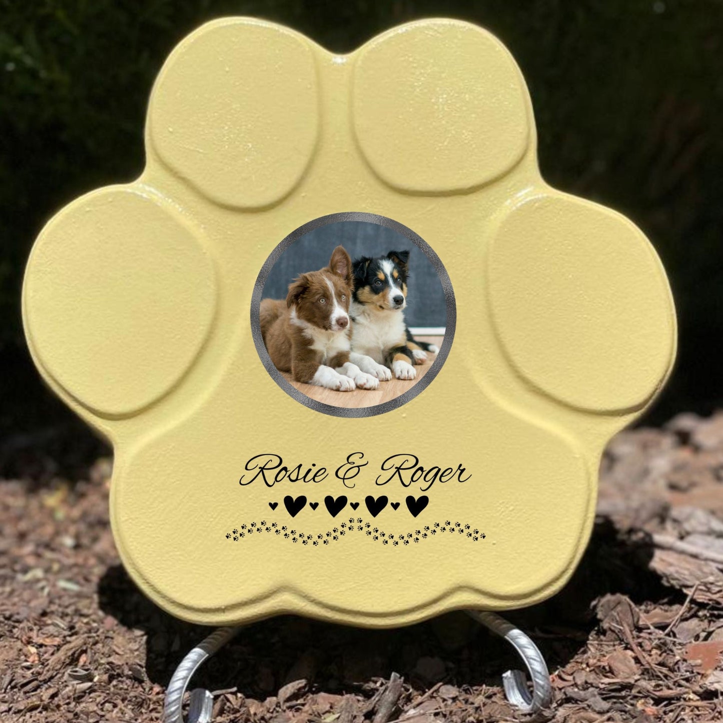 Lápida amarilla grande con soporte, personalizada con múltiples nombres y foto