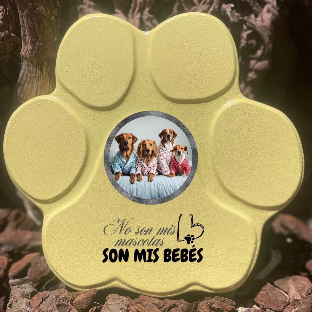 Placa personalizada para mascota grande amarilla con foto y frase “Son Mis Bebés”, sin soporte