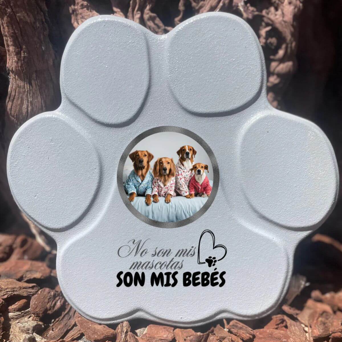 Placa personalizada para mascota grande gris con foto y frase “Son Mis Bebés”, sin soporte