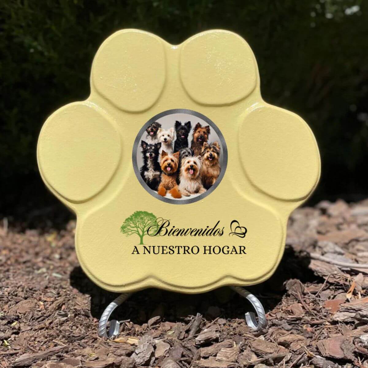 Regalo para mascotas: placa amarilla mediana con foto y frase “Bienvenidos a nuestro hogar” — uso interior o jardín.