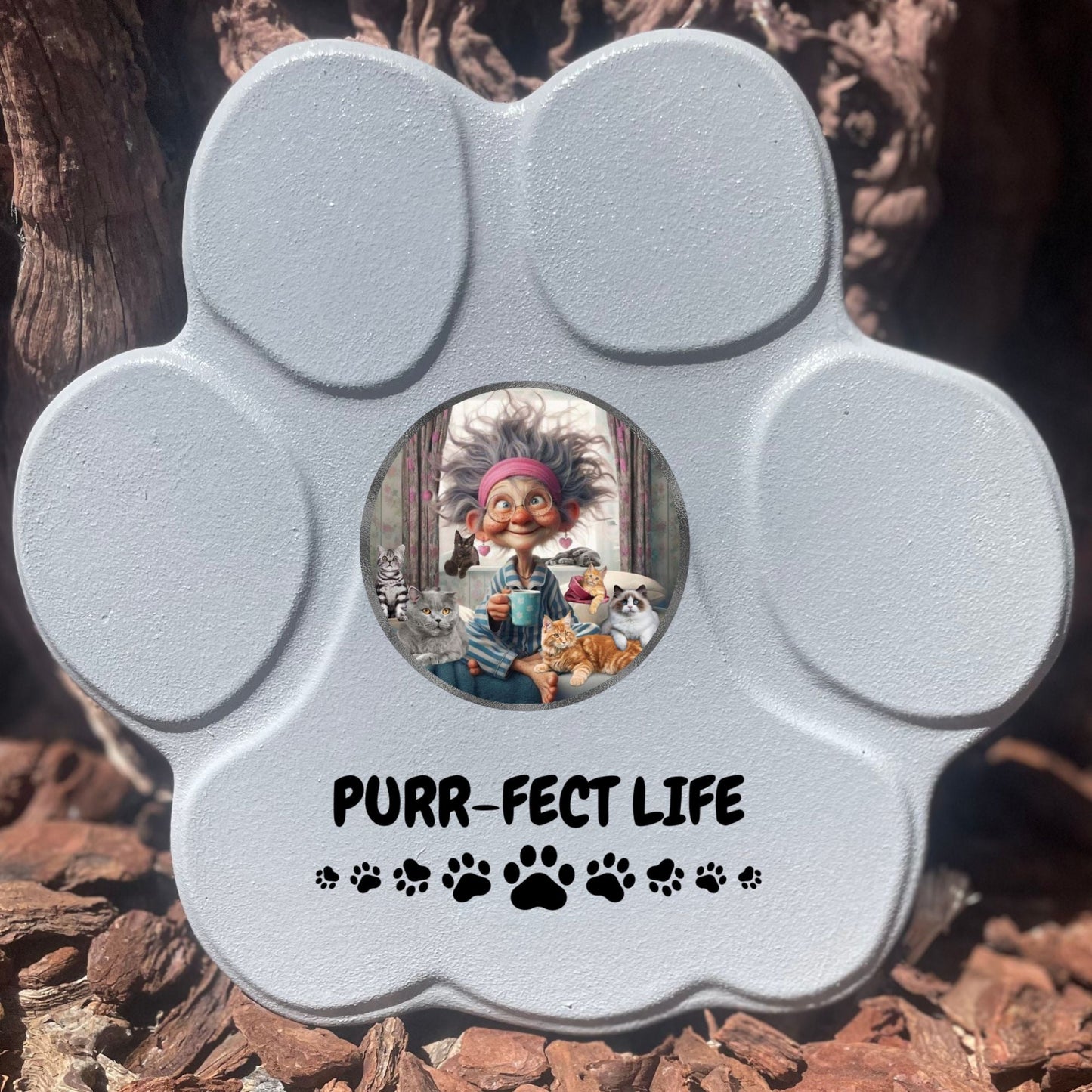 Huella de piedra 'Purr-fect Life' en color gris, tamaño grande, sin soporte para decoración de jardín o hogar.

