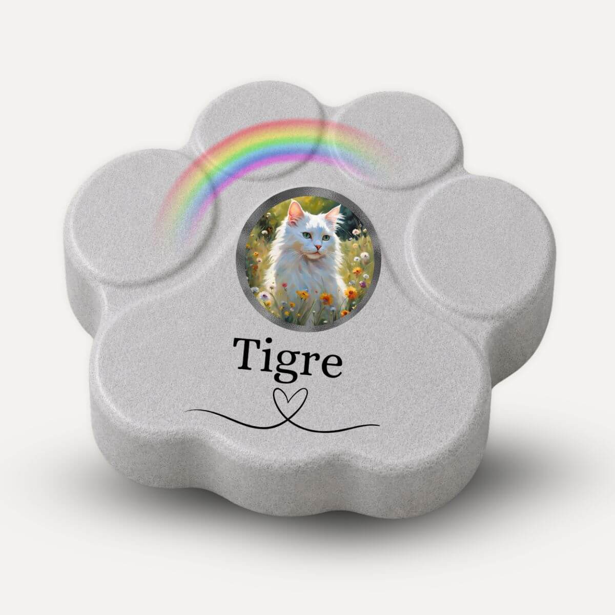 Placa conmemorativa personalizada para gato con foto y nombre Tigre en huella de hormigón gris con arcoíris decorativo y acabado tipo piedra para gato fallecido