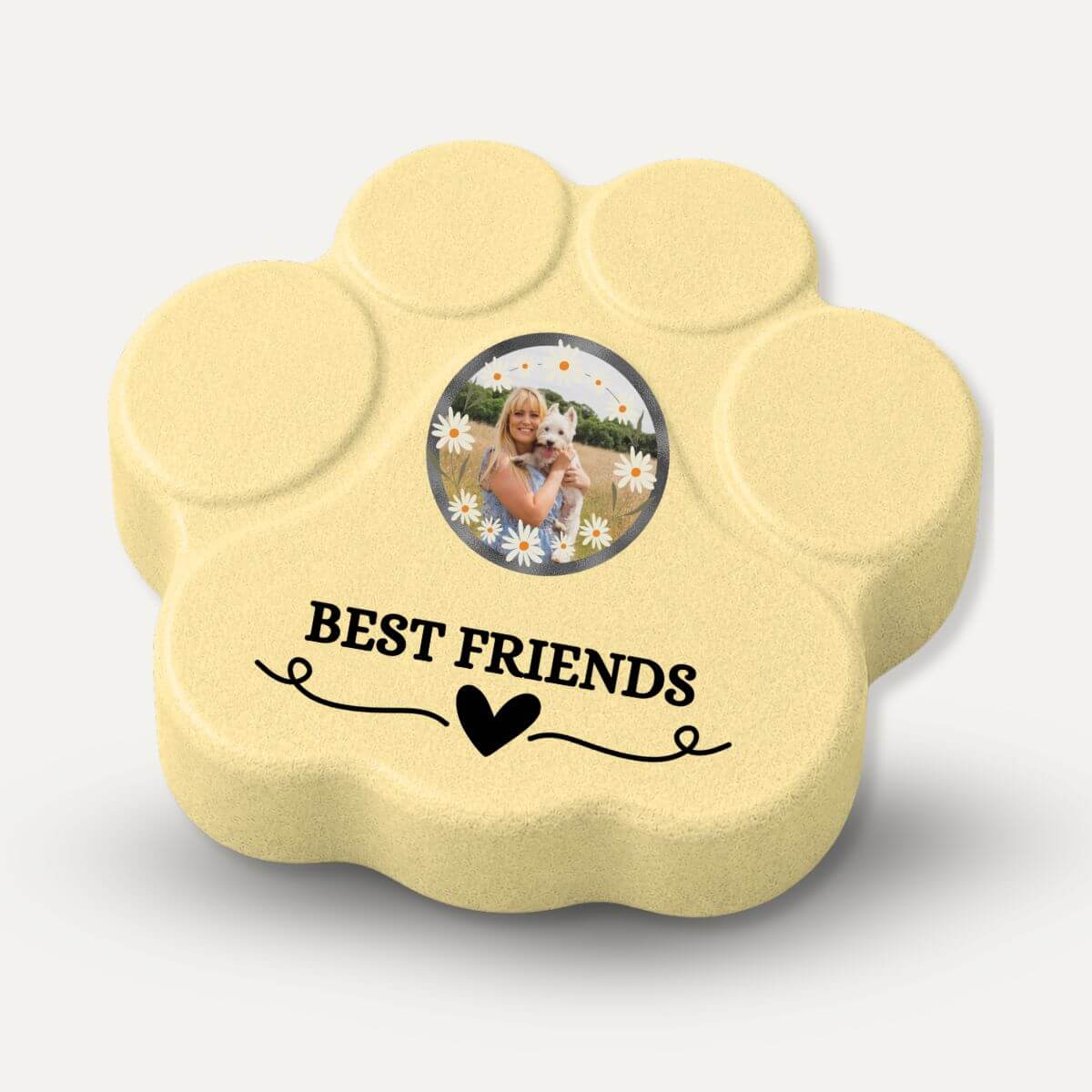 Placa personalizada "Best Friends" con foto para mujeres y sus mascotas en color amarilla.