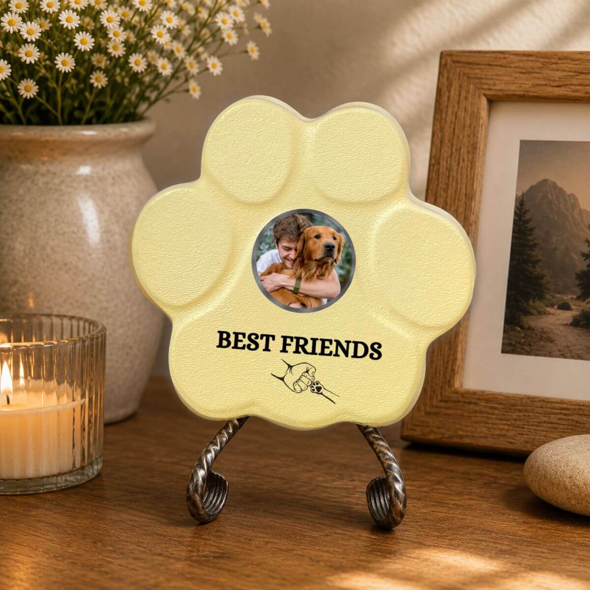 Placa personalizada Best Friends con foto en hormigón para perros y gatos, decoración para el hogar en color amarilla.