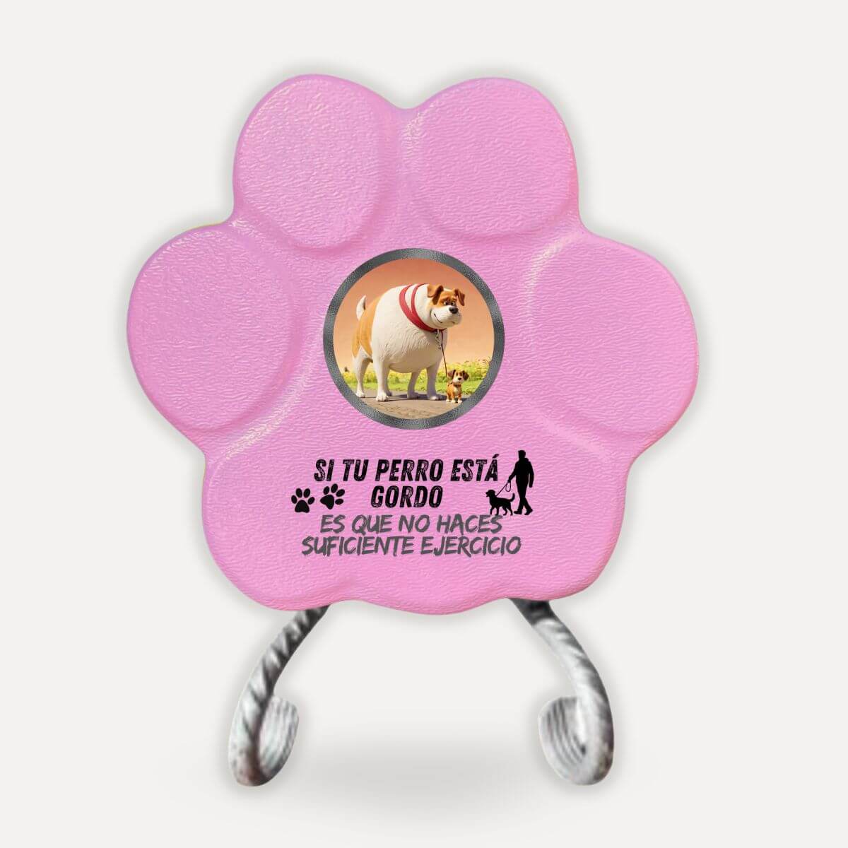 Placa divertida de hormigón en color rosa con la frase "Si tu perro está gordo, no haces suficiente ejercicio" sobre soporte decorativo.