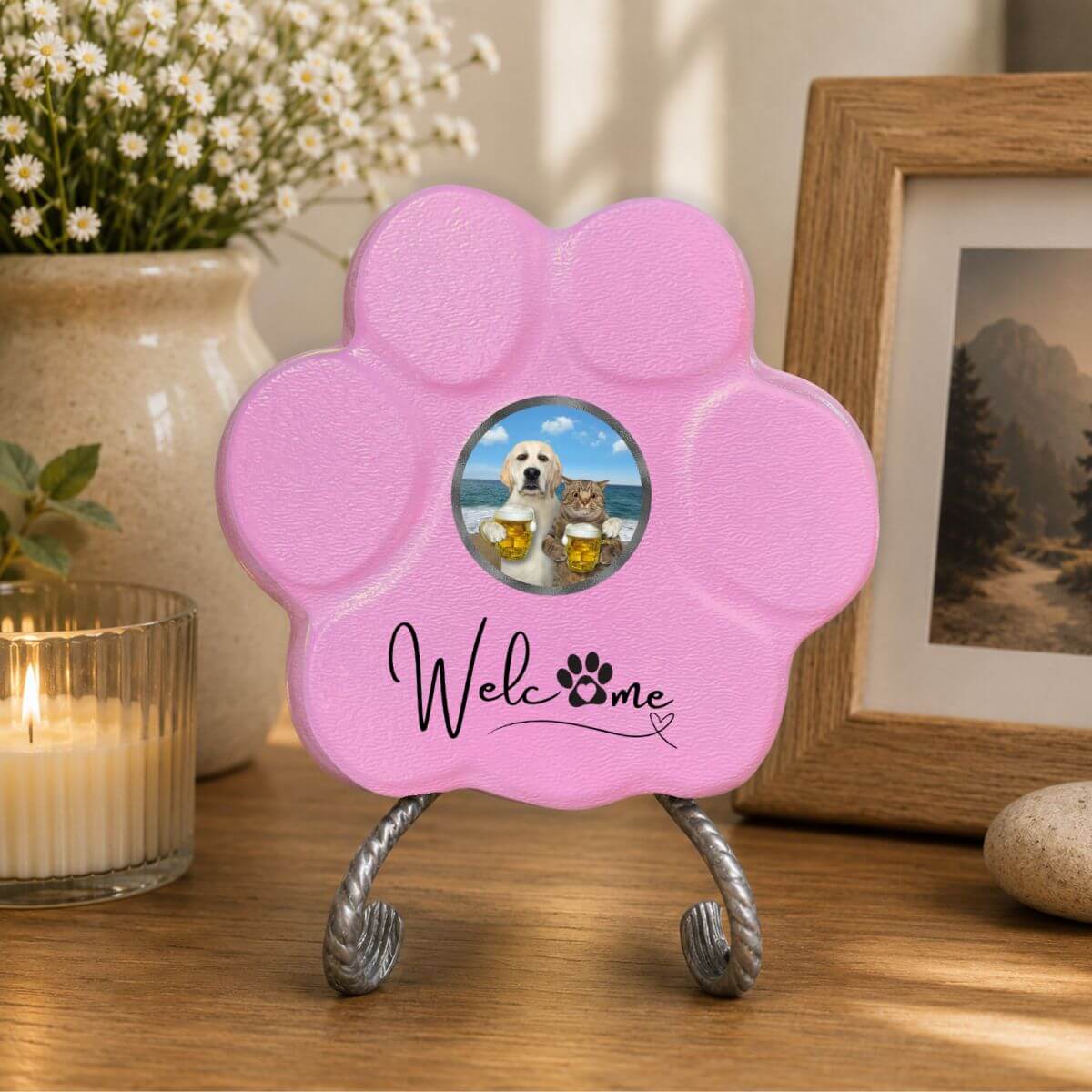 Placa decorativa artesanal en color rosa con diseño Welcome para decorar la entrada o el recibidor