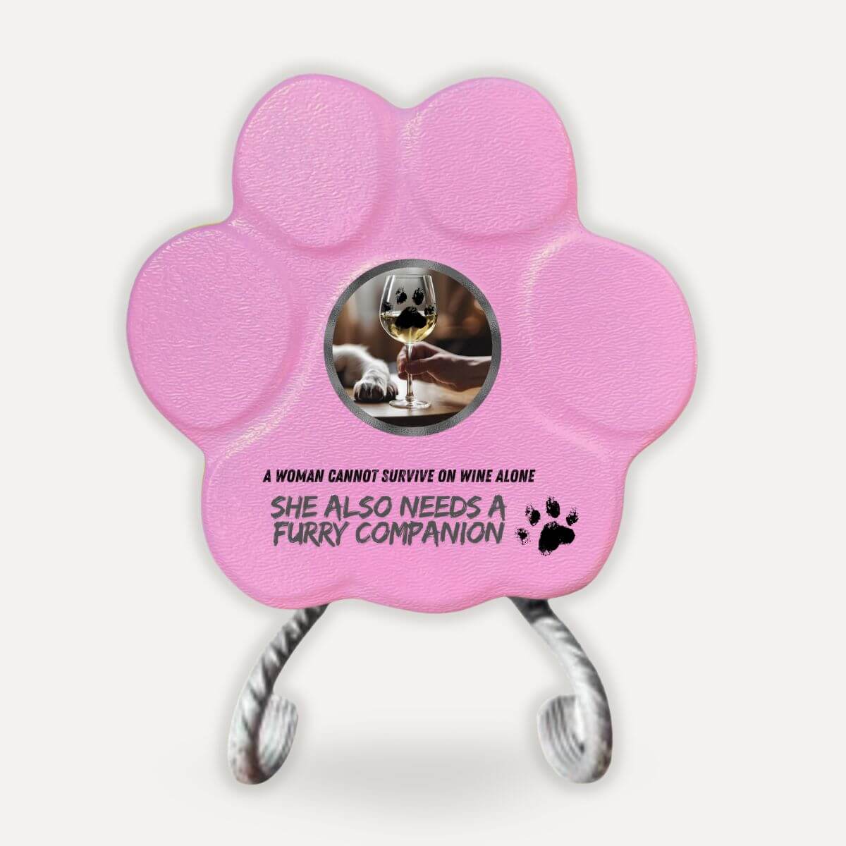 Placa divertida de hormigón con soporte opcional para amantes de los perros con la frase en inglés "A Woman Cannot Survive on Wine Alone, She Also Needs a Furry Companion" en color rosa.