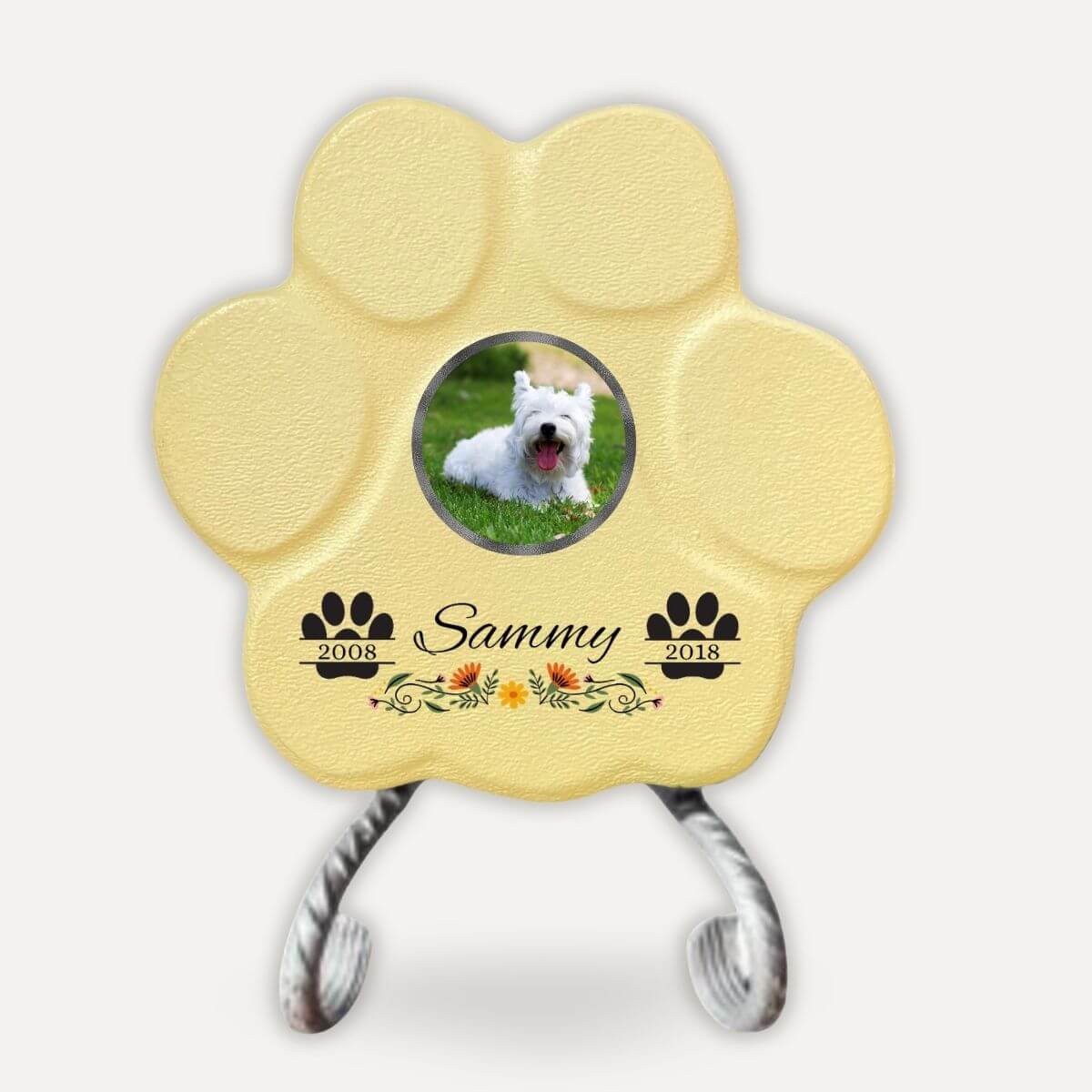 Placa memorial para mascotas con soporte en color amarilla, recuerdo personalizado con foto, flores y fechas para perros y gatos