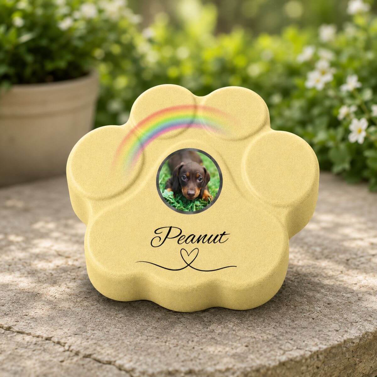 Placa conmemorativa para mascotas en forma de huella amarilla personalizada con foto y nombre para jardín o exterior
