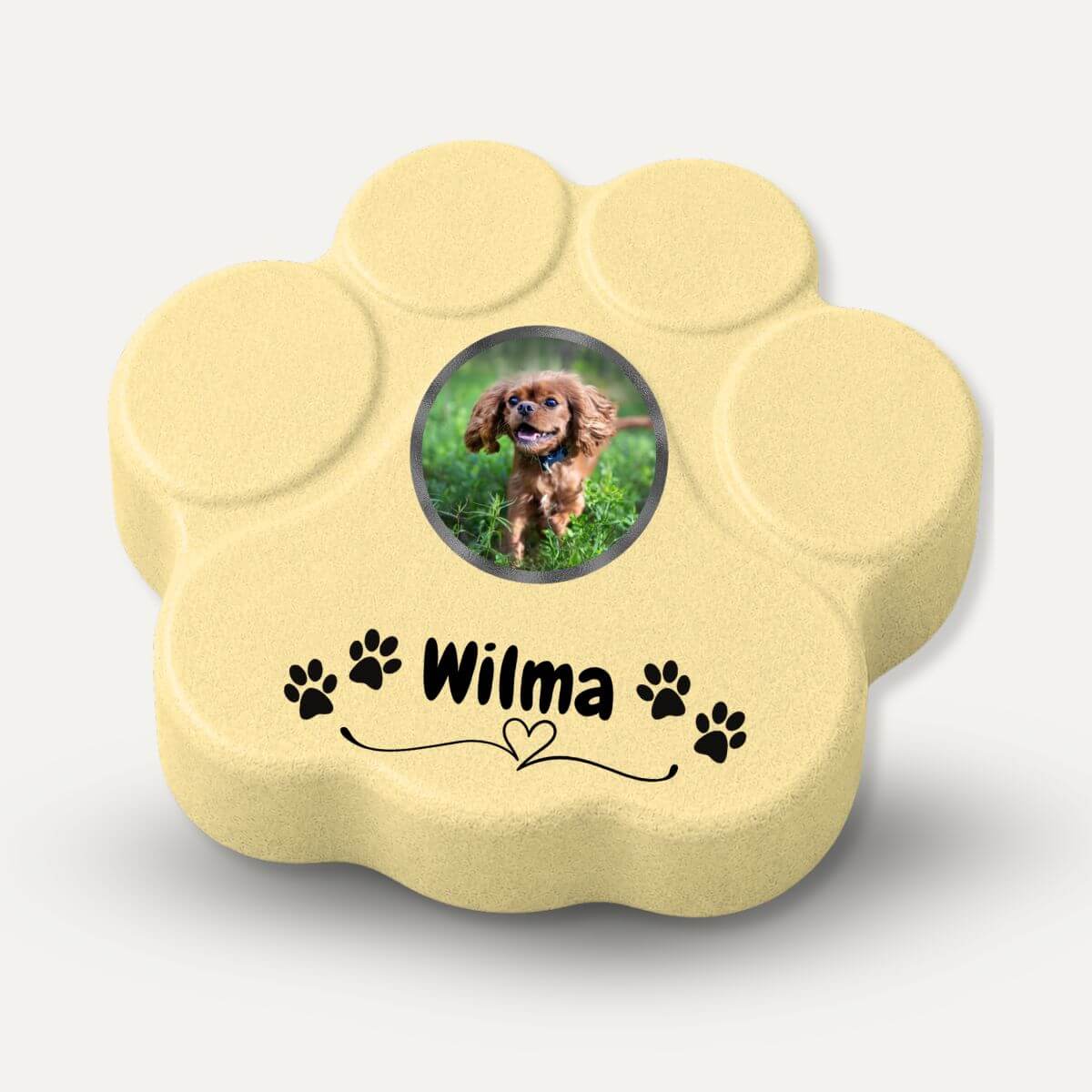 Huella conmemorativa amarilla para perros con foto personalizada y nombre decorado con patitas y corazón