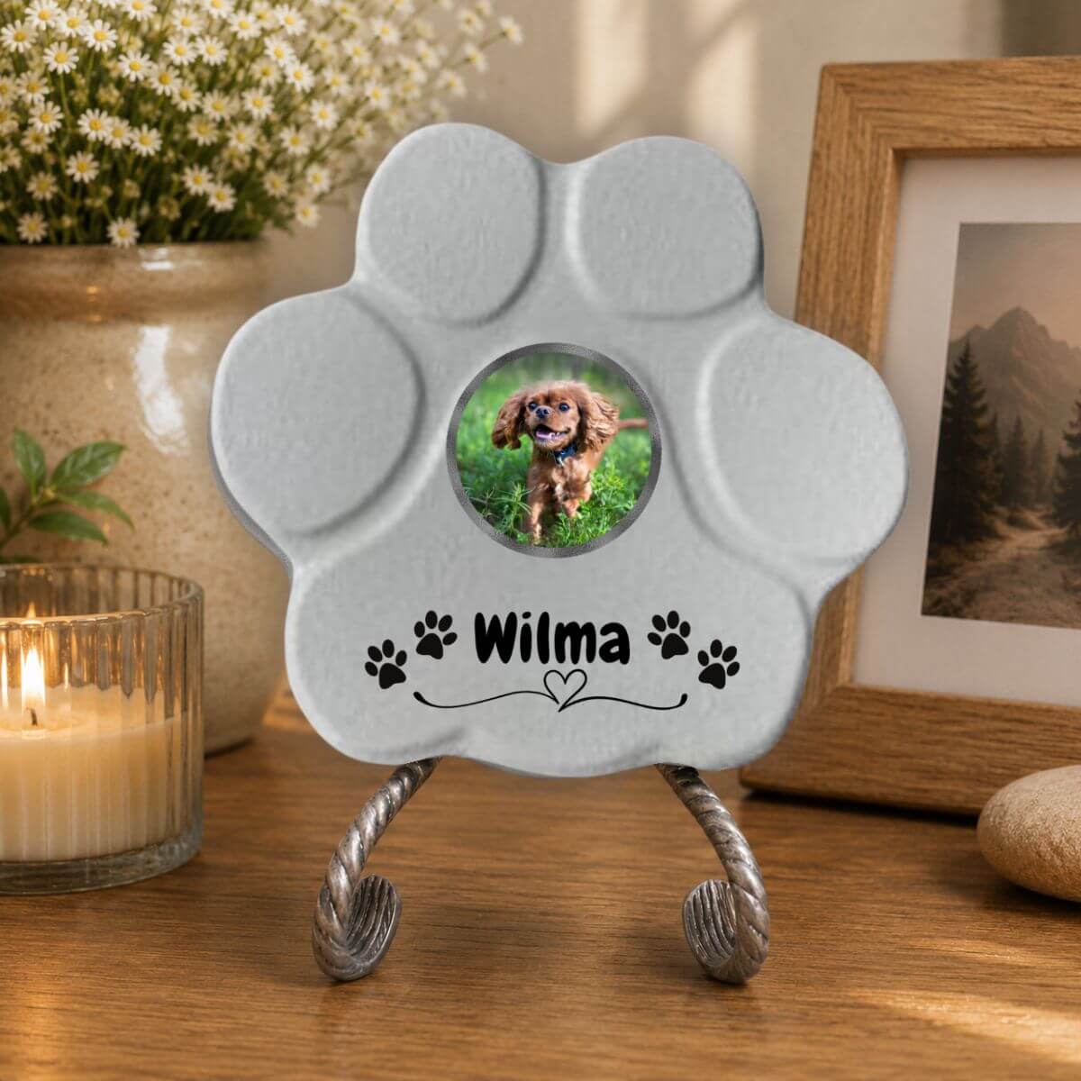 Huella conmemorativa gris para perros con foto personalizada y nombre decorado con patitas para hogar