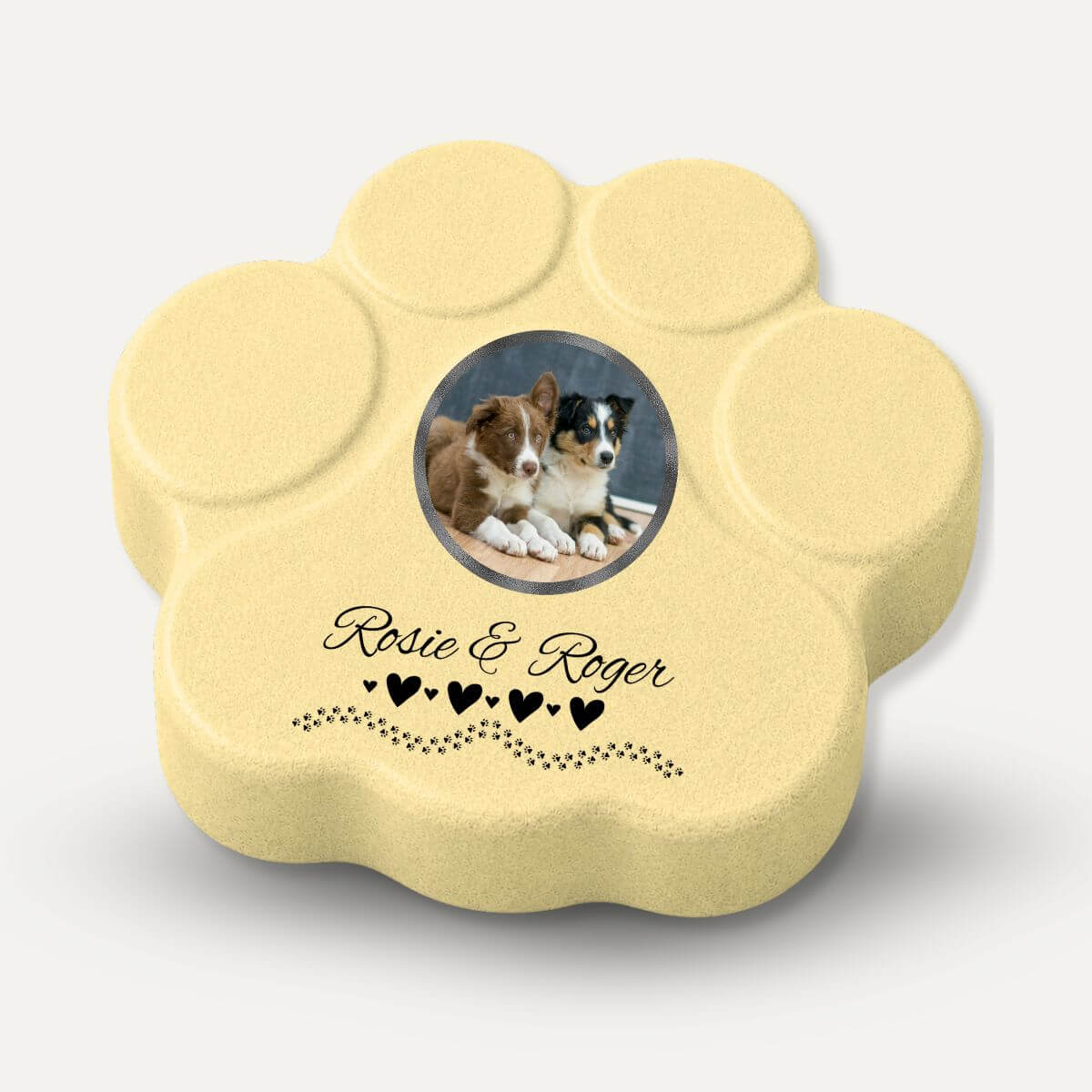 Huella conmemorativa amarilla para perros con foto personalizada y nombres decorados con corazones