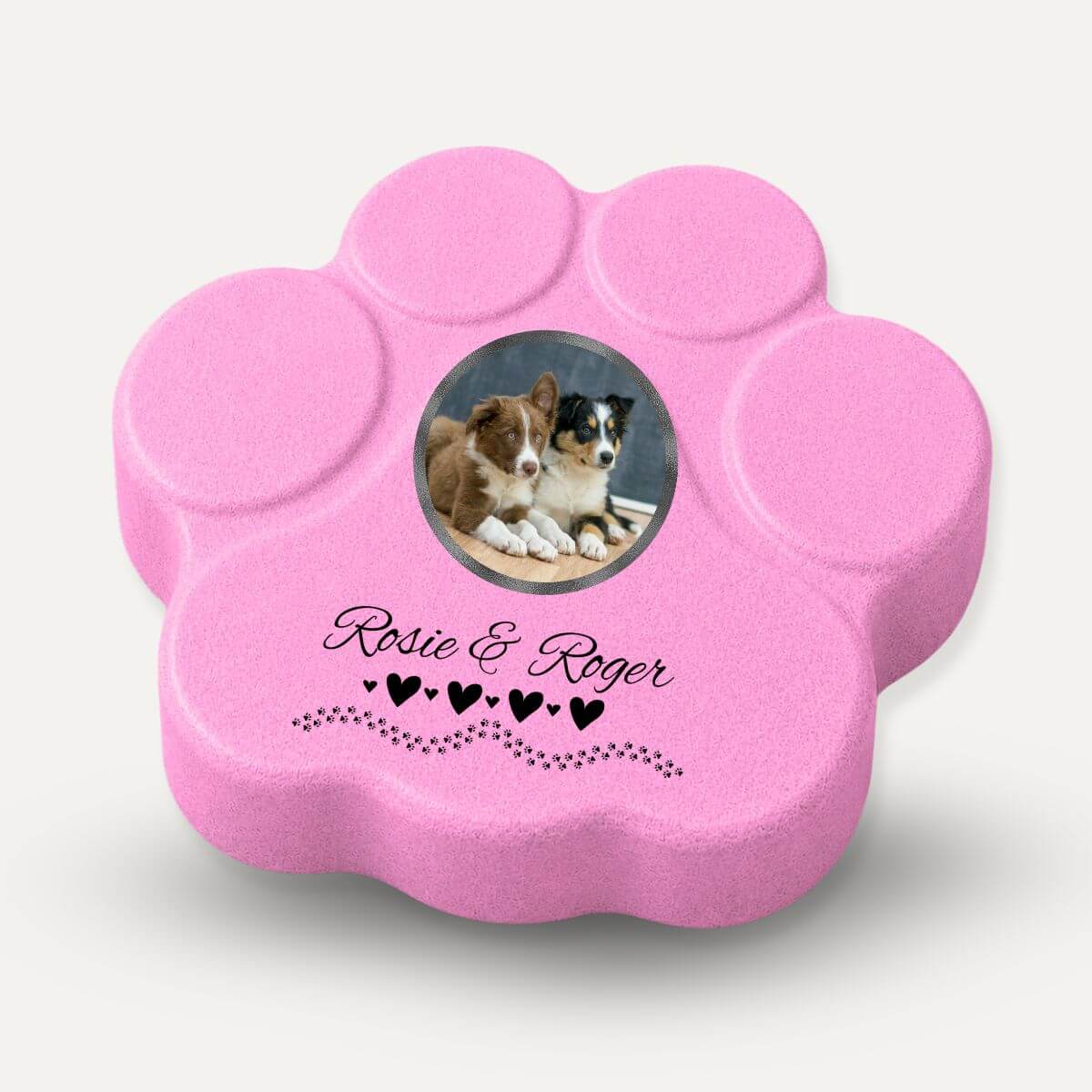 Huella conmemorativa rosa para perros con foto personalizada y nombres decorados con corazones